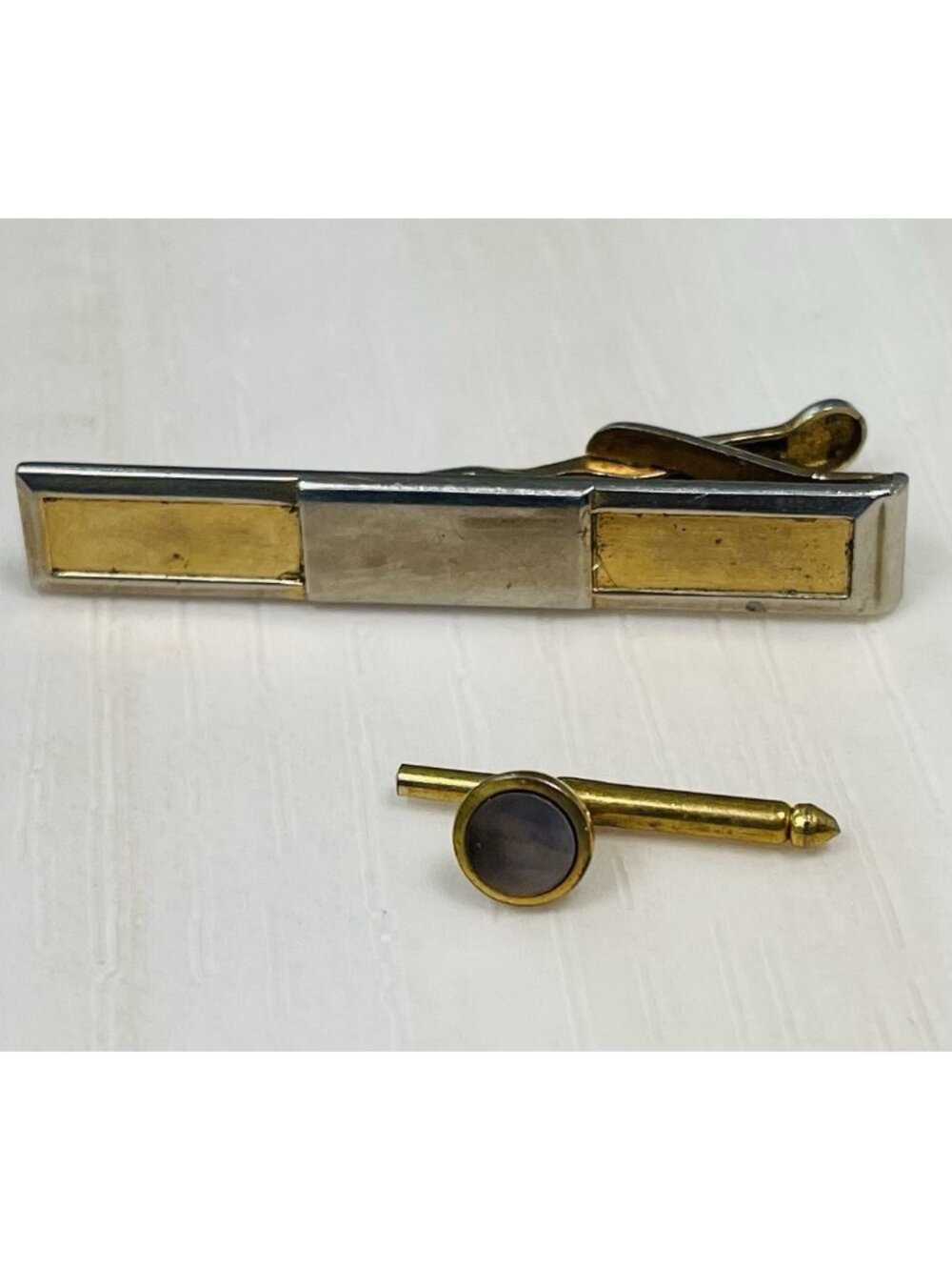 VTG SWANK Goldtone Metal 2" Money TIE CLIP Bar Clasp & Single Shirt Stud
